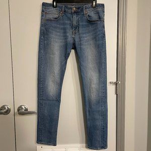 American Eagle Slim Taper Jean, 32x30, Light Blue